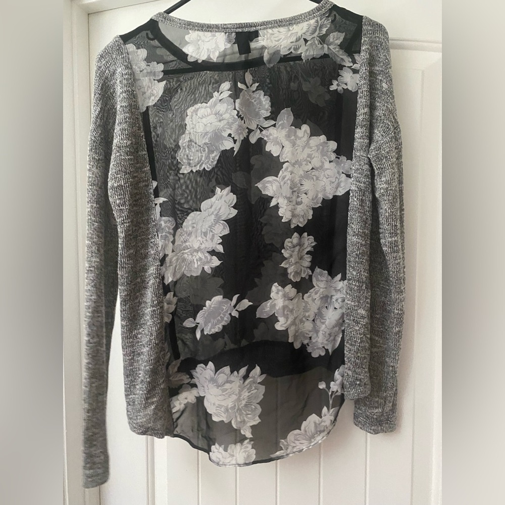 Iz Byer Black and Gray Floral Blouse